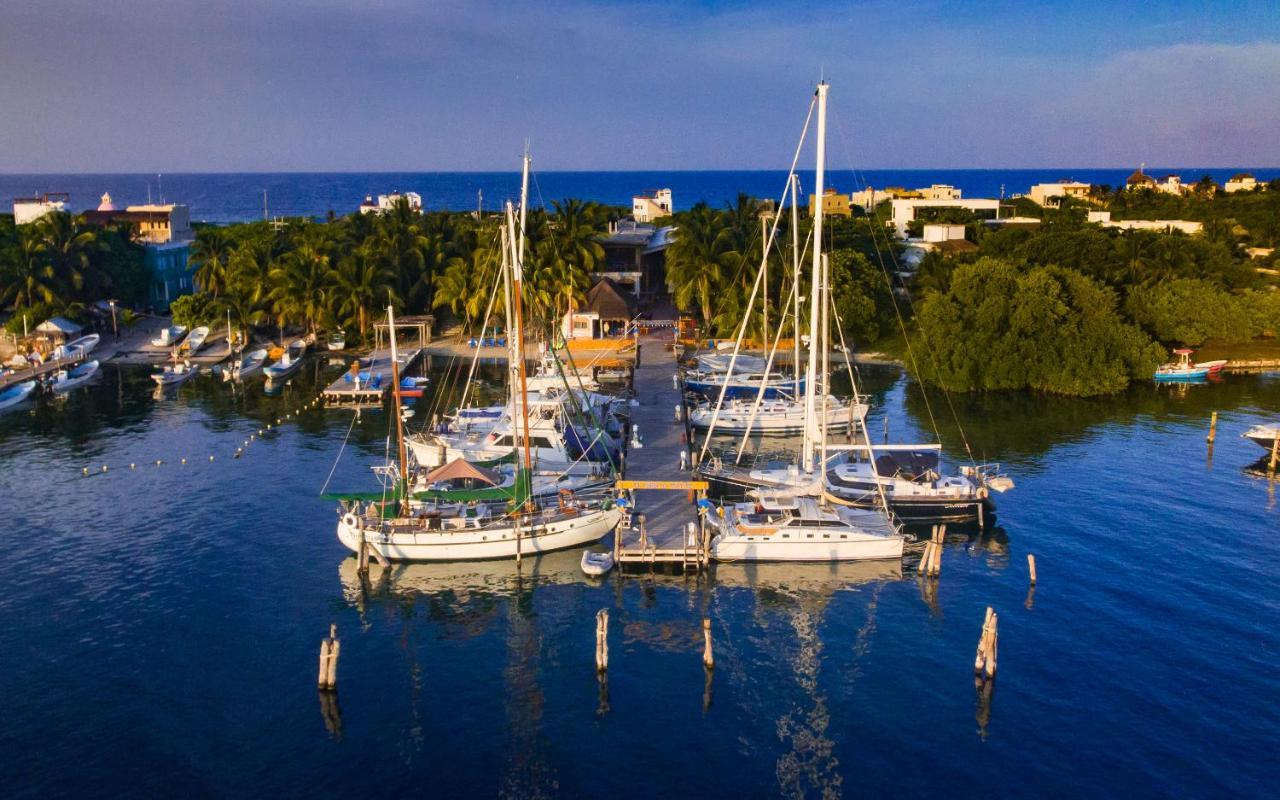 El Milagro Beach Hotel And Marina Isla Mujeres Eksteriør bilde
